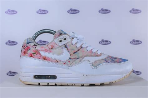 nike air bloemenprint waar te koop|Nike Air Max 1 Print Flower • Op voorraad bij Outsole.